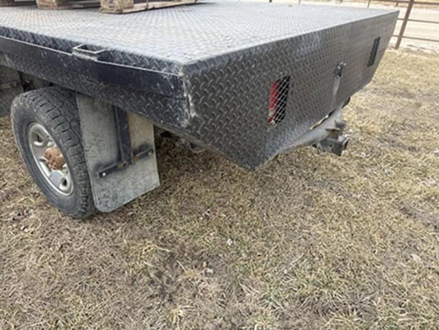 Image of Chevrolet 2500HD equipment image 4