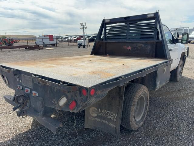 Image of Chevrolet 3500 equipment image 2