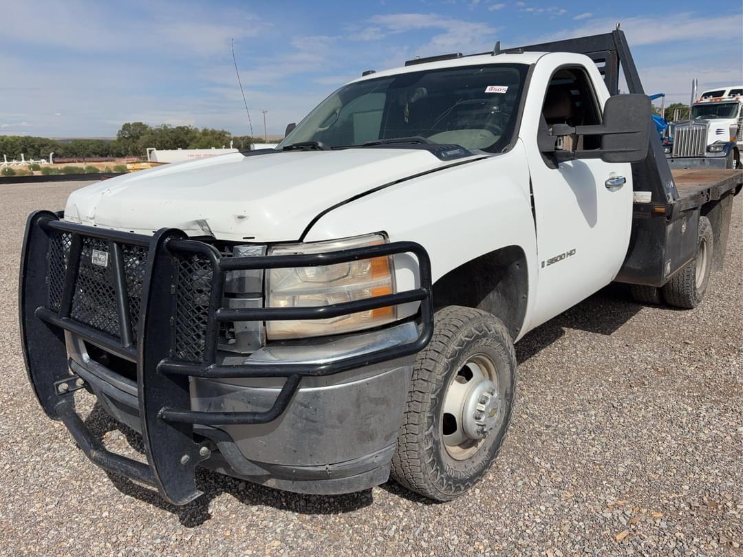 Image of Chevrolet 3500 Primary image