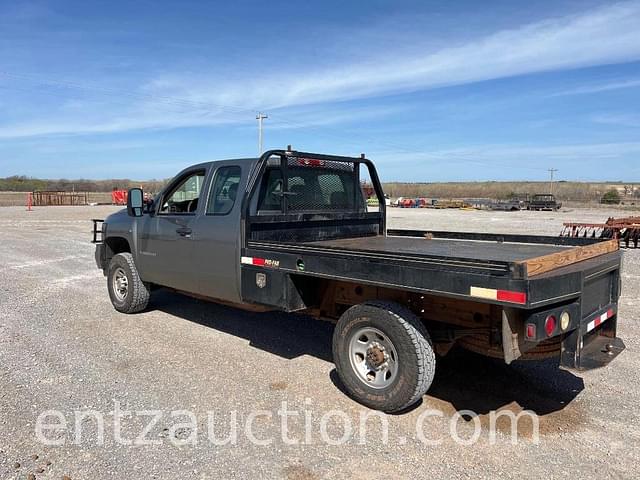 Image of Chevrolet 3500 equipment image 2