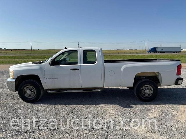 Image of Chevrolet 3500 equipment image 1