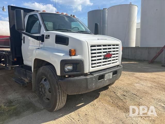 Image of Chevrolet 8500 equipment image 3