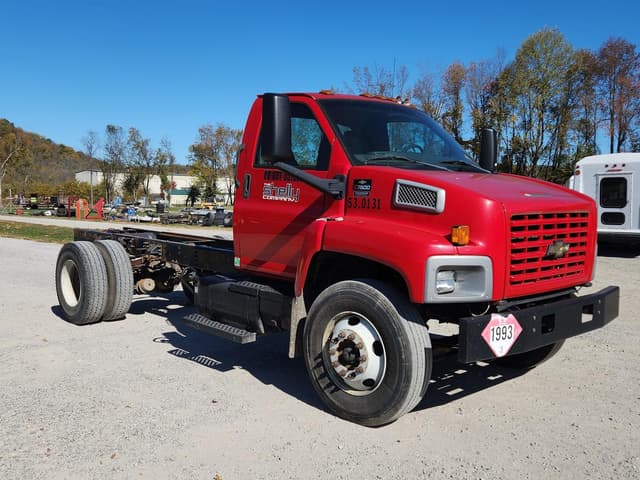 Image of Chevrolet C7500 equipment image 3