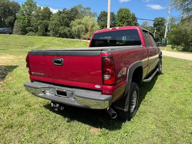 Image of Chevrolet 2500 equipment image 2