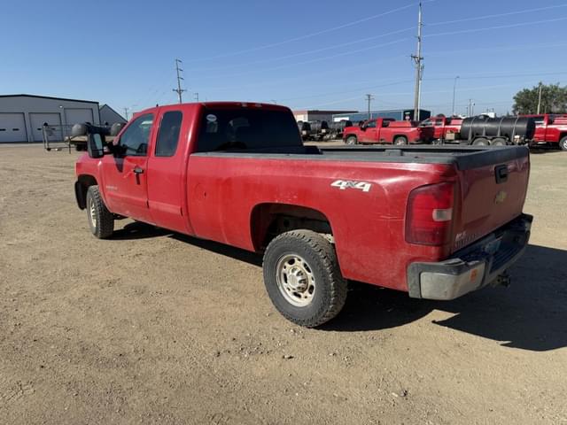 Image of Chevrolet 2500HD equipment image 2