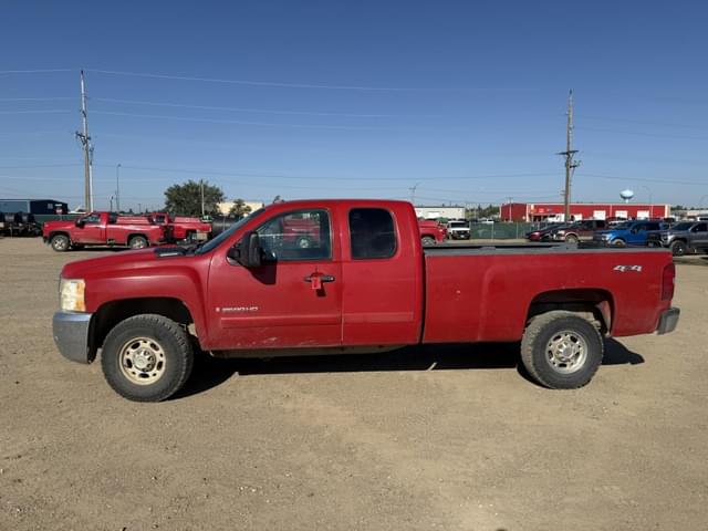 Image of Chevrolet 2500HD equipment image 1