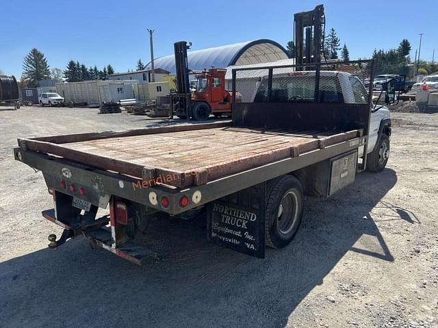 Image of Chevrolet 3500 equipment image 4