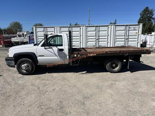 Image of Chevrolet 3500 equipment image 1