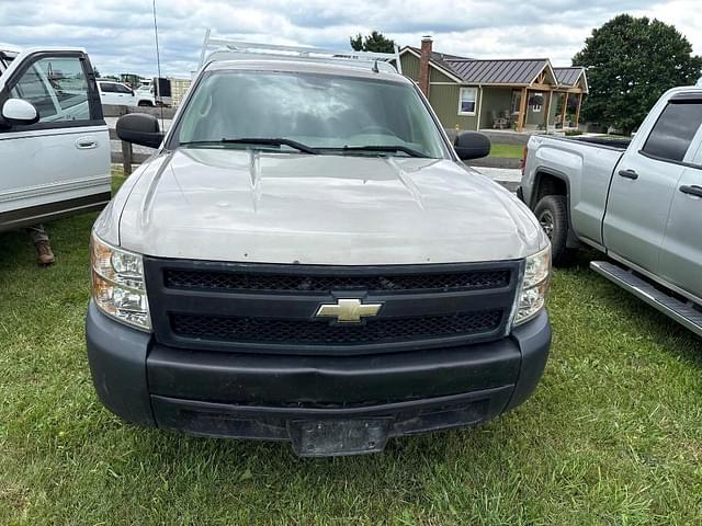 Image of Chevrolet Silverado equipment image 1