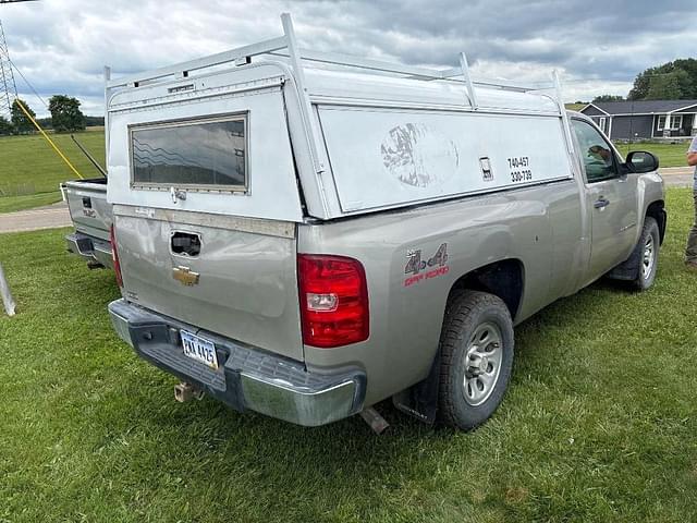 Image of Chevrolet Silverado equipment image 3