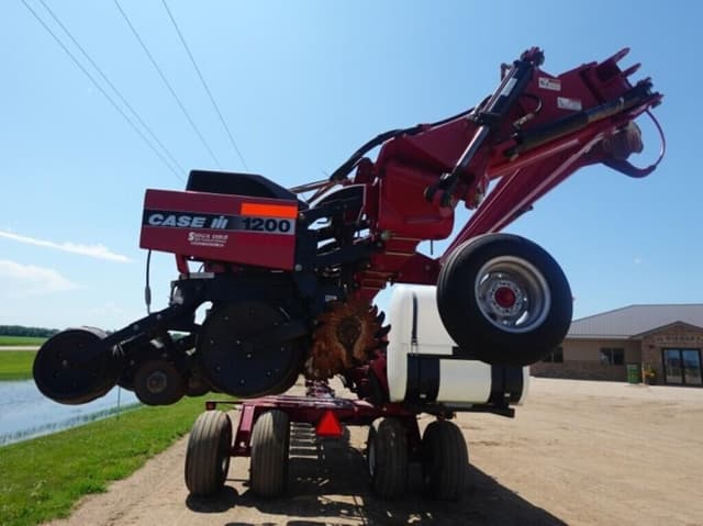 Image of Case IH 1200 equipment image 4