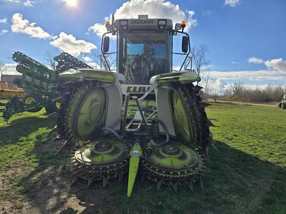 Image of CLAAS Jaguar 900 equipment image 4