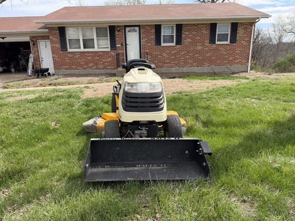 Image of Cub Cadet GT1554 equipment image 3