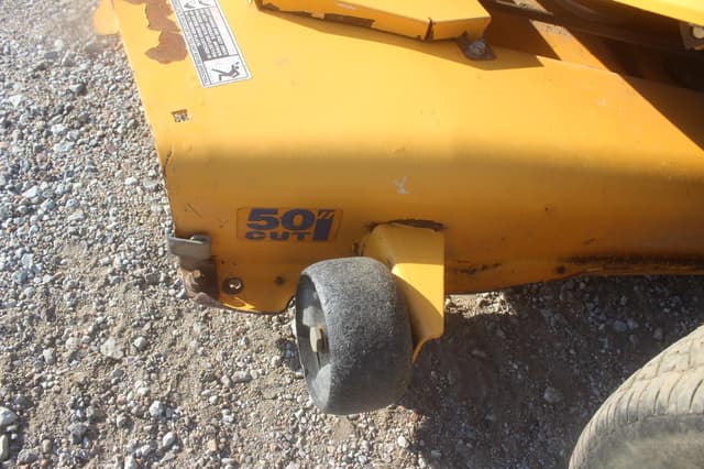 Image of Cub Cadet GT2550 equipment image 2