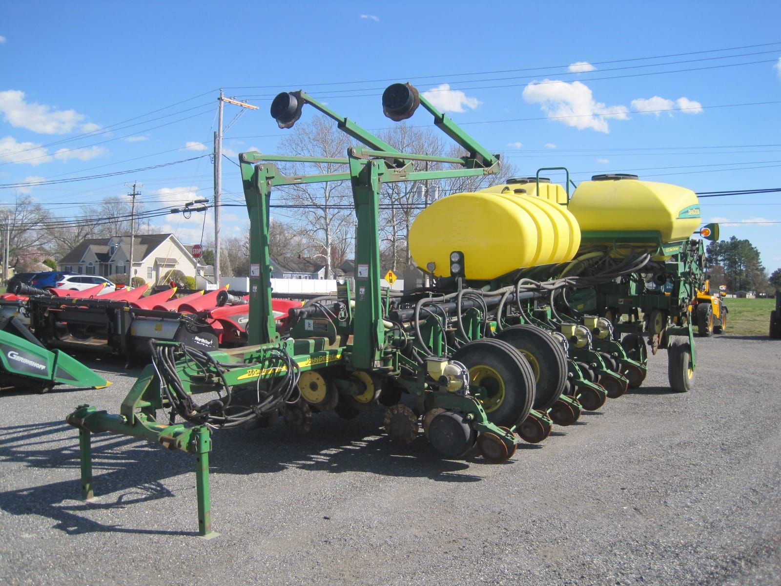 2007 John Deere 1770 Equipment Image0