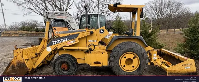 Image of John Deere 210LE equipment image 1