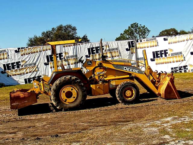 Image of John Deere 210LE equipment image 3