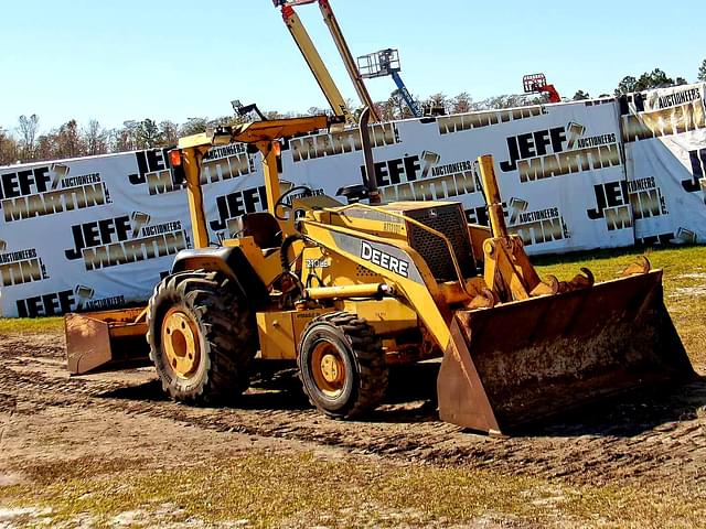 Image of John Deere 210LE equipment image 2