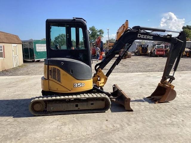 Image of John Deere 35D equipment image 4