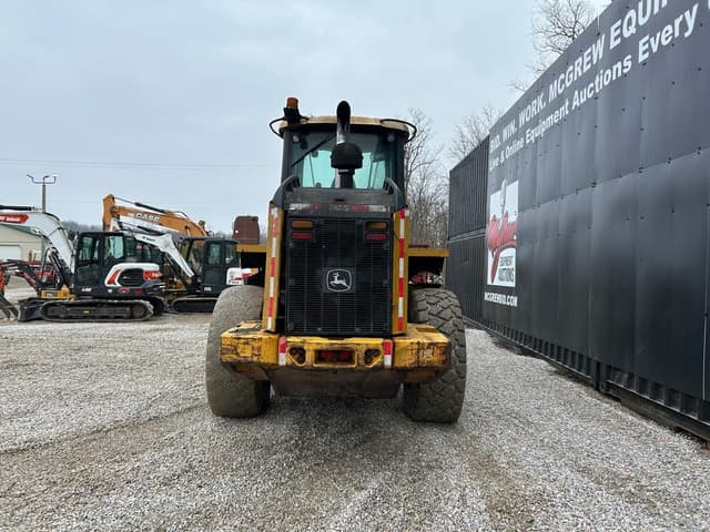 Image of John Deere 624J equipment image 2