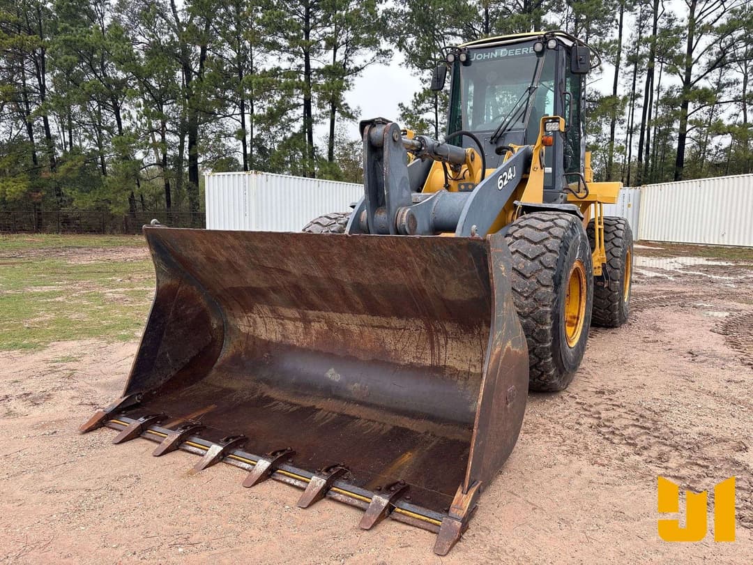 Image of John Deere 624J Primary image
