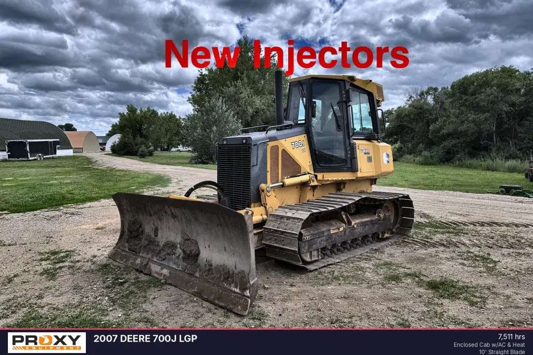 Image of John Deere 700J LGP Primary image