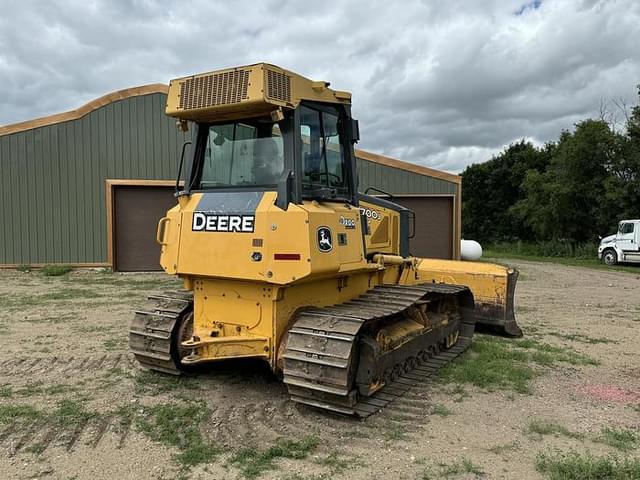 Image of John Deere 700J LGP equipment image 4