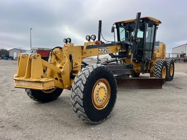 Image of John Deere 772D equipment image 1