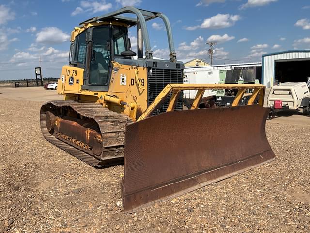 Image of John Deere 850J WLT equipment image 2