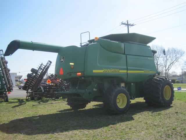 Image of John Deere 9760 STS equipment image 2