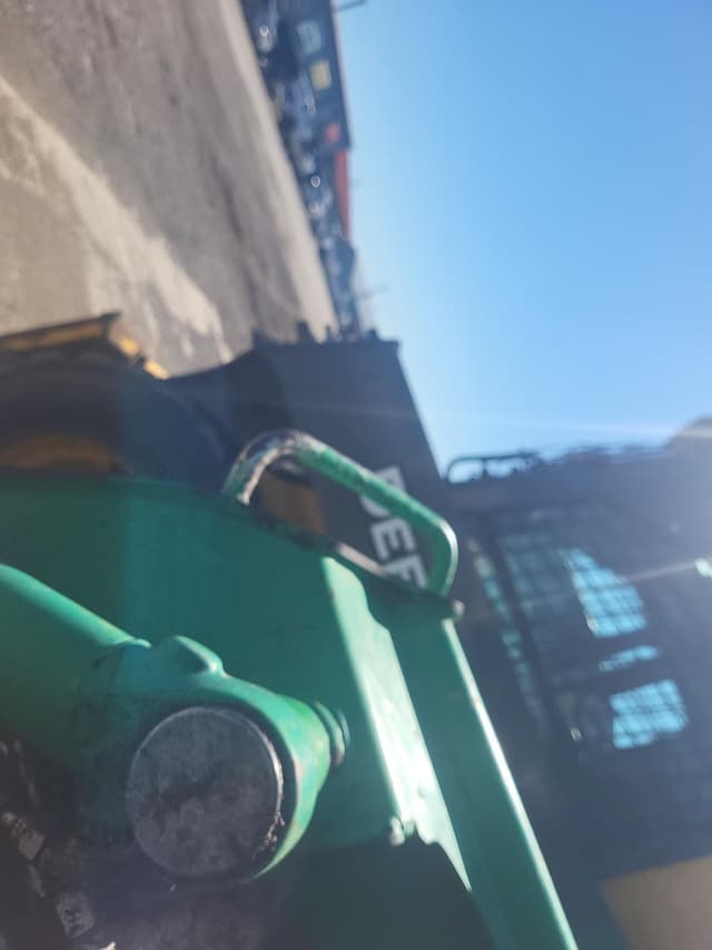 Image of John Deere CT322 equipment image 4