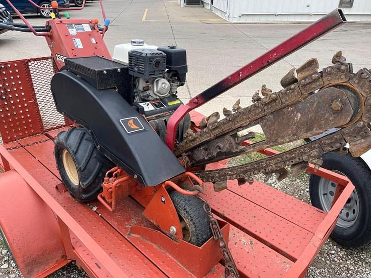 2007 Ditch Witch 1330 Equipment Image0