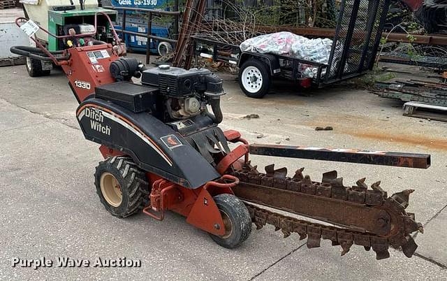 Image of Ditch Witch 1330 equipment image 2
