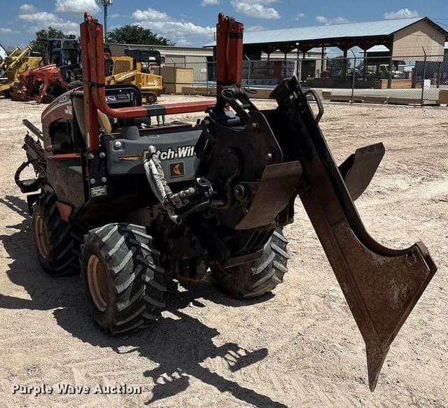Image of Ditch Witch 420SX equipment image 4