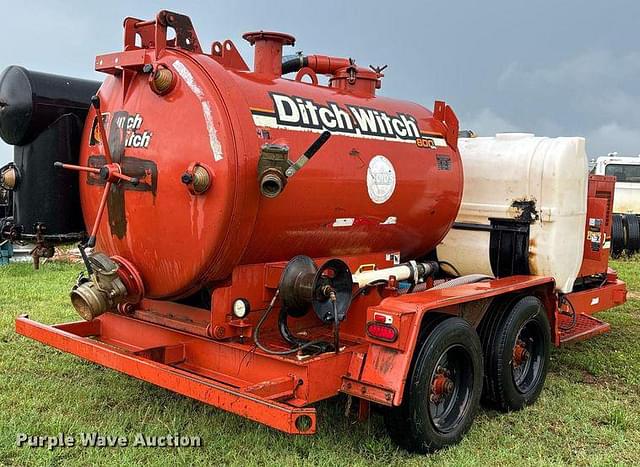 Image of Ditch Witch FX30 equipment image 4