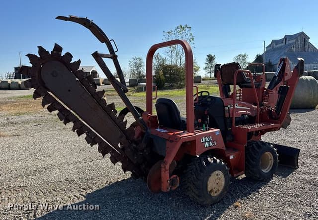 Image of Ditch Witch RT40 equipment image 4