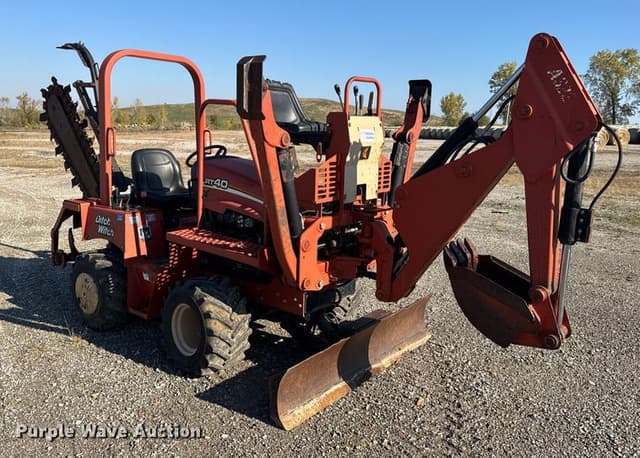 Image of Ditch Witch RT40 equipment image 2