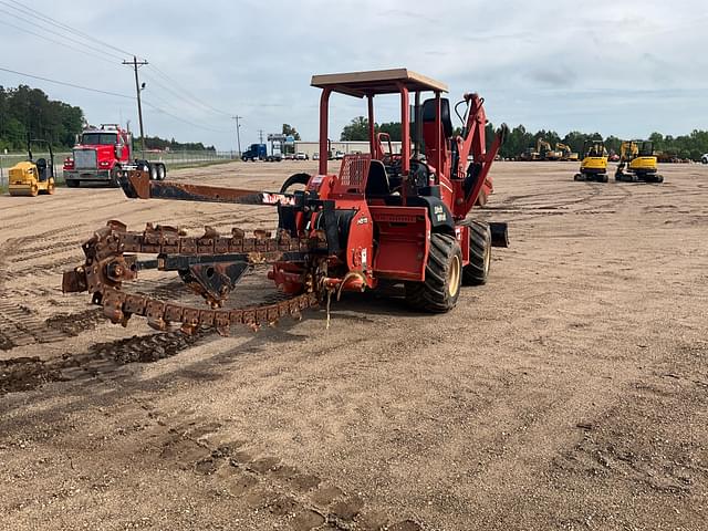 Image of Ditch Witch RT55 equipment image 4