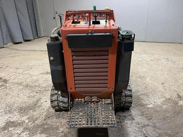 Image of Ditch Witch SK650 equipment image 3