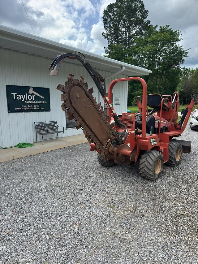 Image of Ditch Witch RT40 equipment image 3
