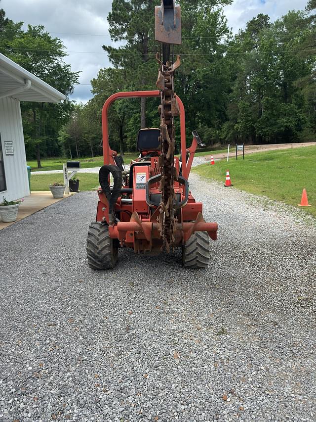 Image of Ditch Witch RT40 equipment image 4
