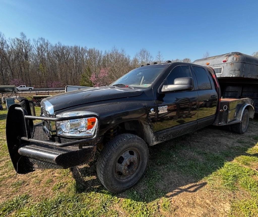 2007 Dodge Ram 3500 Equipment Image0