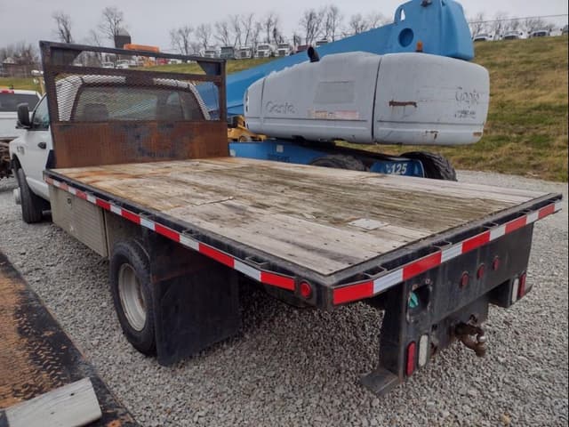 Image of Dodge Ram 3500 equipment image 3