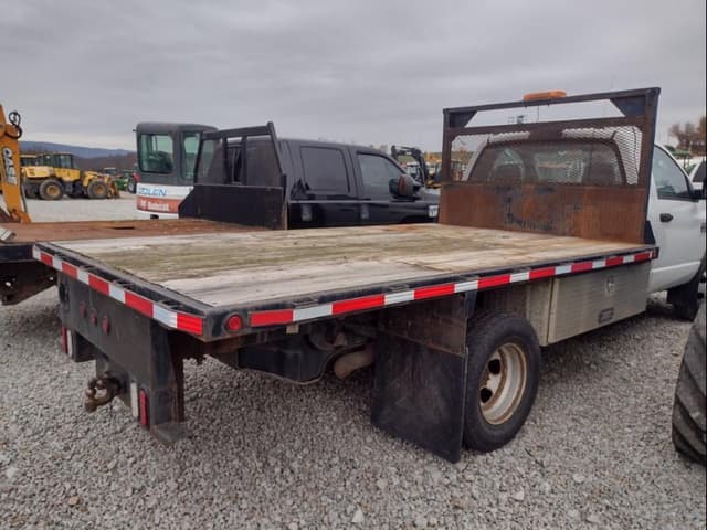 Image of Dodge Ram 3500 equipment image 2