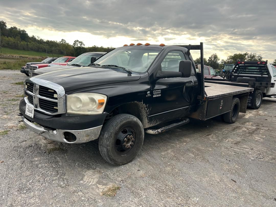 Image of Dodge Ram 3500 Primary image