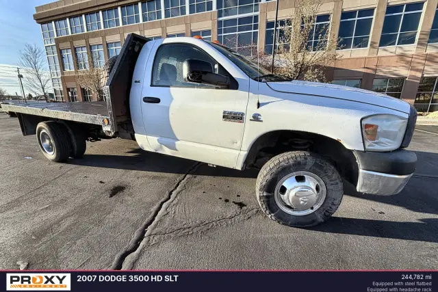 Image of Dodge Ram 3500HD equipment image 3