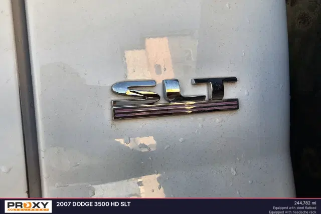 Image of Dodge Ram 3500HD equipment image 2