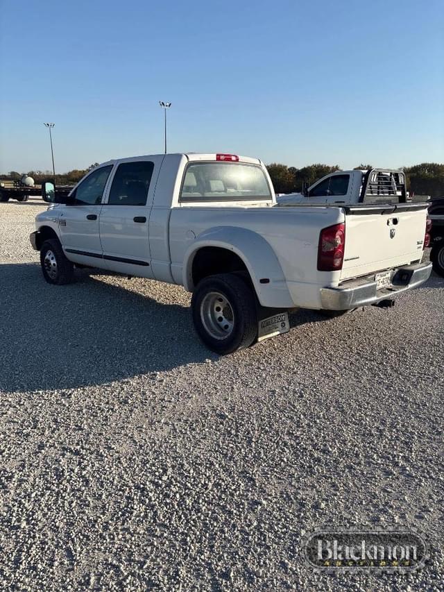 Image of Dodge Ram 3500 equipment image 1