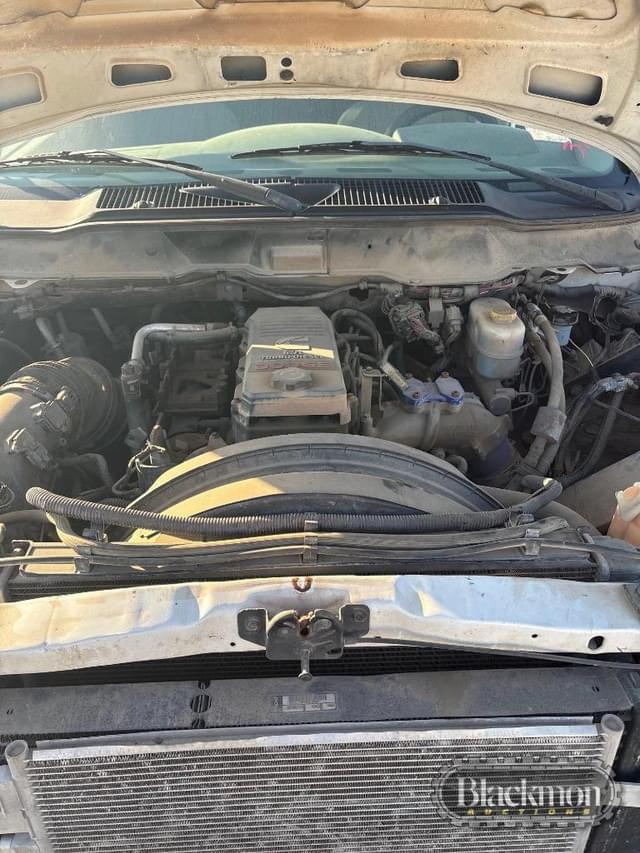 Image of Dodge Ram 3500 equipment image 4