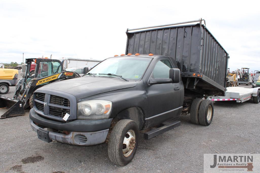 Image of Dodge Ram 3500 Primary image